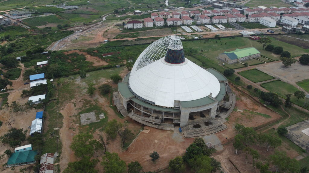 Coloured steel long span vs aluminium roofing sheets, from Fabcom Structural 